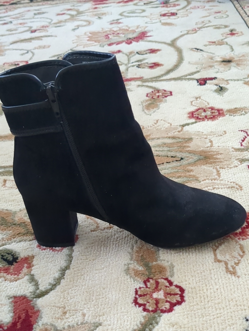 White Mountain Block Heel Buckle Detail Faux Suede Black Boots 7M - Picture 4 of 14